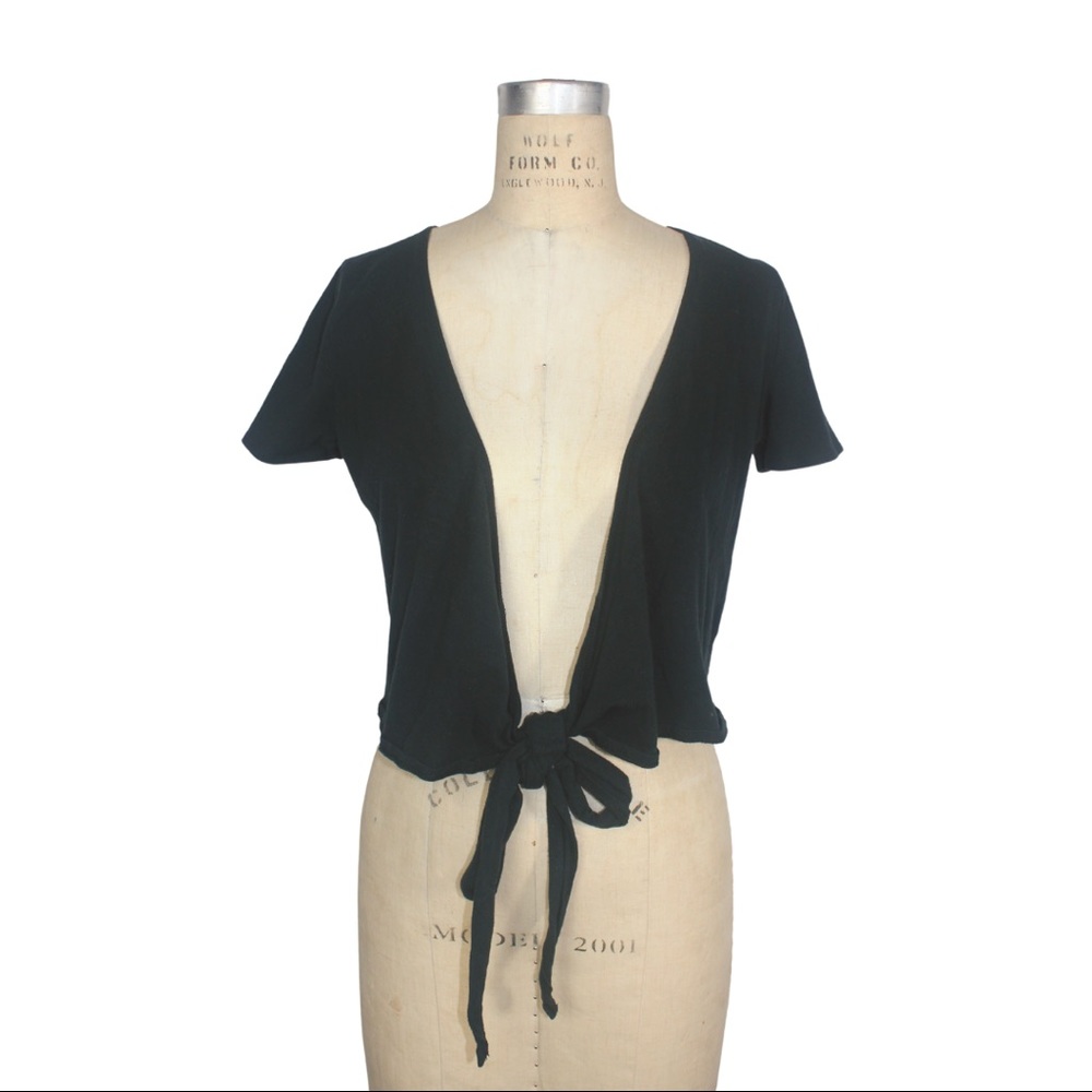 Hollister must-have collection black baby tee (Size M)